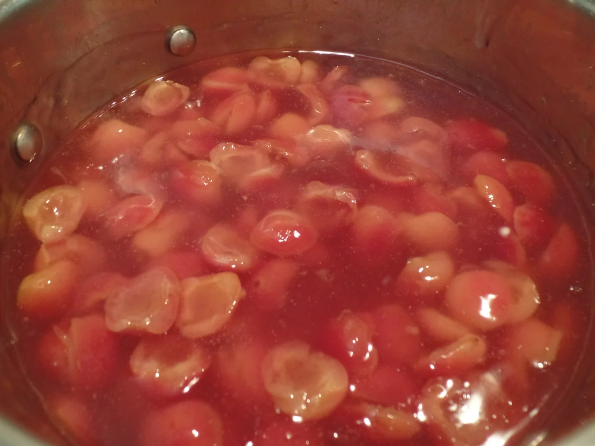 Rezept: Kirsch-Kompott Bild Nr. 16001 Kirsch-Kompott - Rezept - Bild Nr. 16001