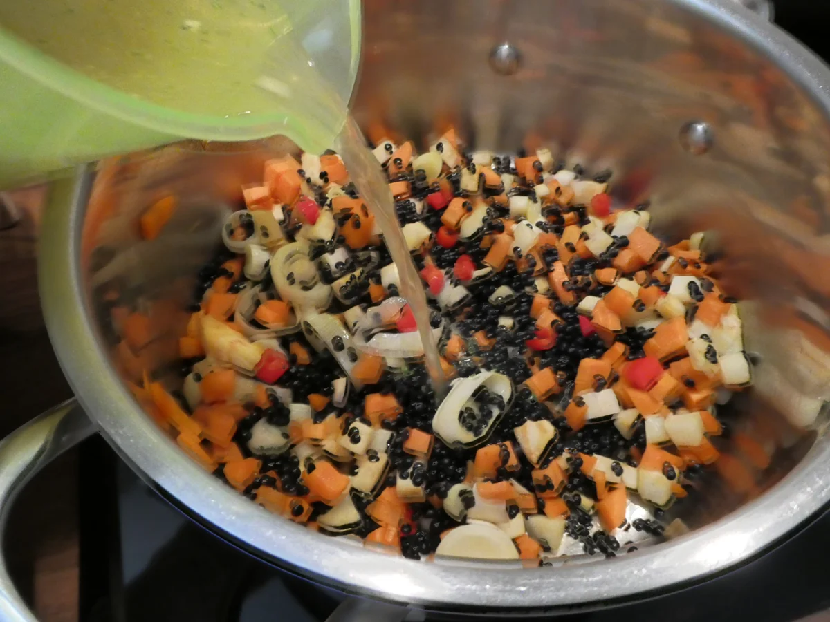 Belugalinsen-Risotto mit Röstpaprika - Rezept - Bild Nr. 16004