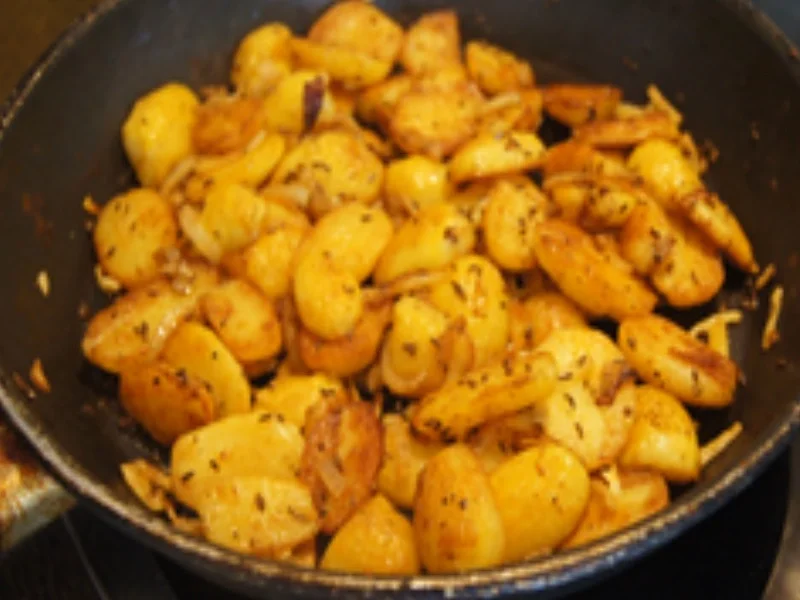 Presssack rot und weiß mit Bratkartoffel-Drillingen und TARTASKA OMACKA - Rezept - Bild Nr. 15