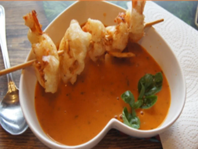 Rezept: Tomaten-Basilikum-Suppe mit Garnelen Bild Nr. 16012 Tomaten-Basilikum-Suppe mit Garnelen - Rezept - Bild Nr. 16012