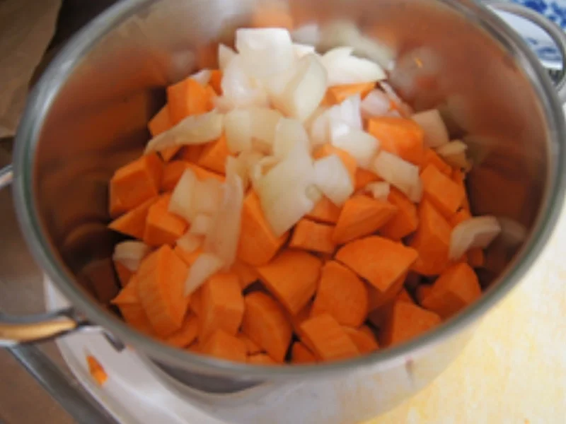 Rezept: Seelachsfilet mit grünen Bohnen und Süßkartoffelstampf Bild Nr. 11 Seelachsfilet mit grünen Bohnen und Süßkartoffelstampf - Rezept - Bild Nr. 11