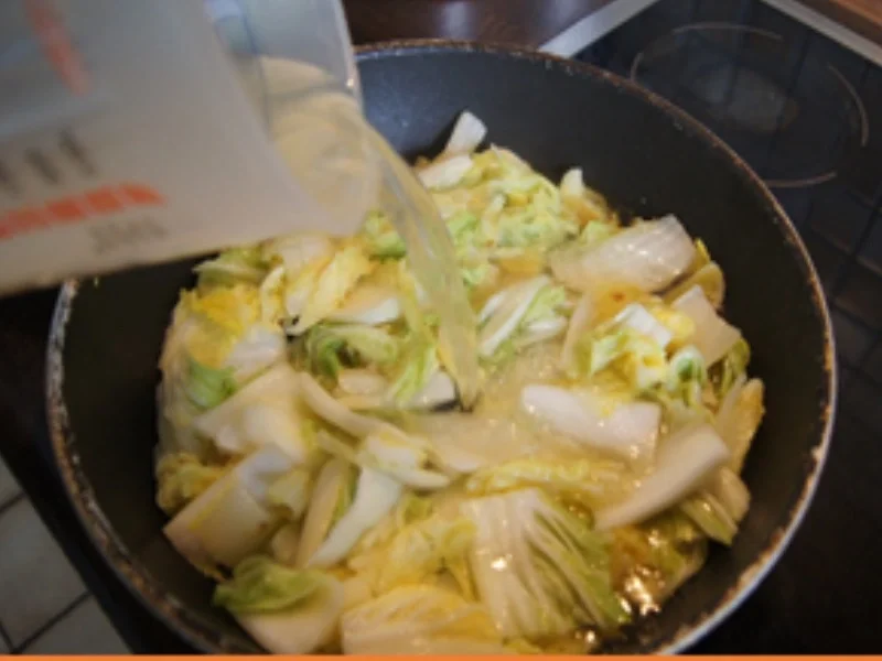 Geschmorter Chinakohl mit Glasnudeln - Rezept - Bild Nr. 8