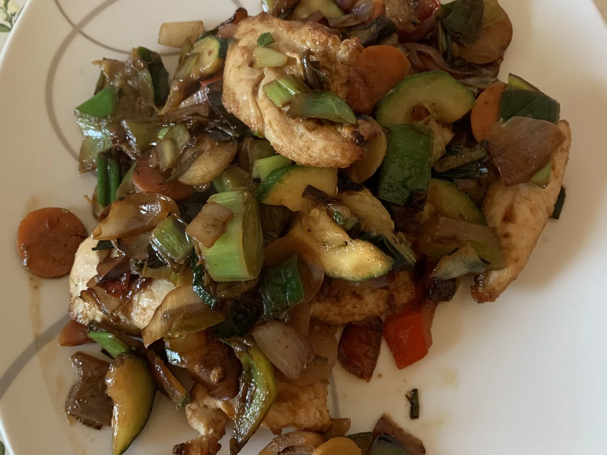 Gemüsepfanne mit Hähnchenbrust - Rezept - Bild Nr. 2