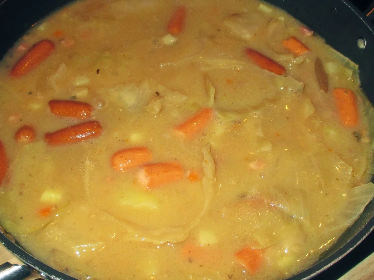 Rezept: Kartoffel- Kohlsuppe - zur kochbar Challenge Juli 2022 Bild Nr. 3 Kartoffel- Kohlsuppe - zur kochbar Challenge Juli 2022 - Rezept - Bild Nr. 3