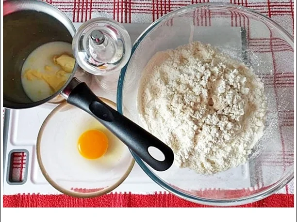 Dampfnudeln mit Vanillesauce - Rezept - Bild Nr. 3