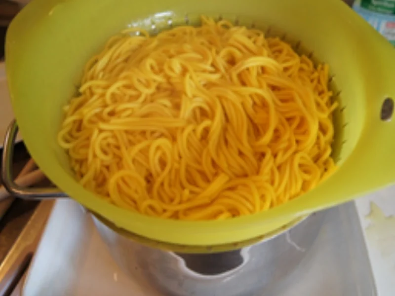 Rezept: Chinesische Bratnudeln mit Mett, Ei und Gemüsemix Bild Nr. 5 Chinesische Bratnudeln mit Mett, Ei und Gemüsemix - Rezept - Bild Nr. 5