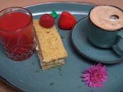Kalter Kaffee mit Sahneschnittchen und Vitaminspritze - Rezept - Bild Nr. 2