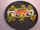 Gebeizter Lachs mit Gurkenröllchen und Yuzu Sorbet - Rezept - Bild Nr. 2
