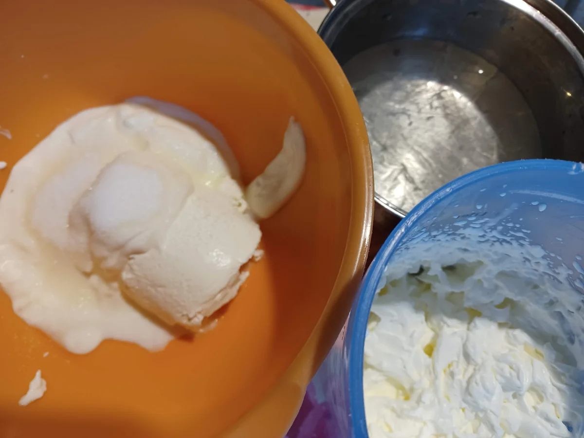 Rezept: Blaubeer-Sahne-Torte und Muffin Bild Nr. 15 Blaubeer-Sahne-Torte und Muffin - Rezept - Bild Nr. 15