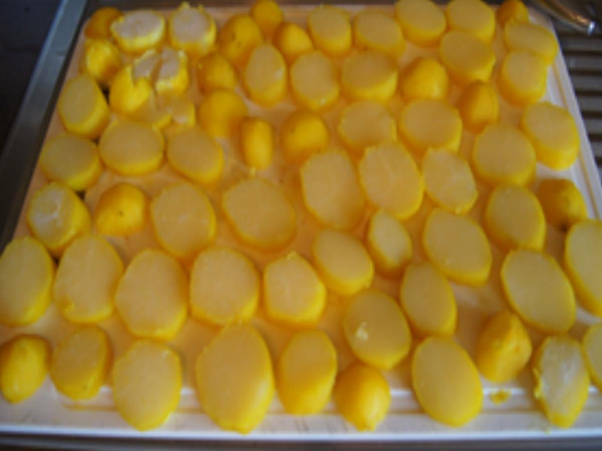 Herzhafte Bratkartoffeln mit Bauernsülze und Gewürzgurke - Rezept - Bild Nr. 4