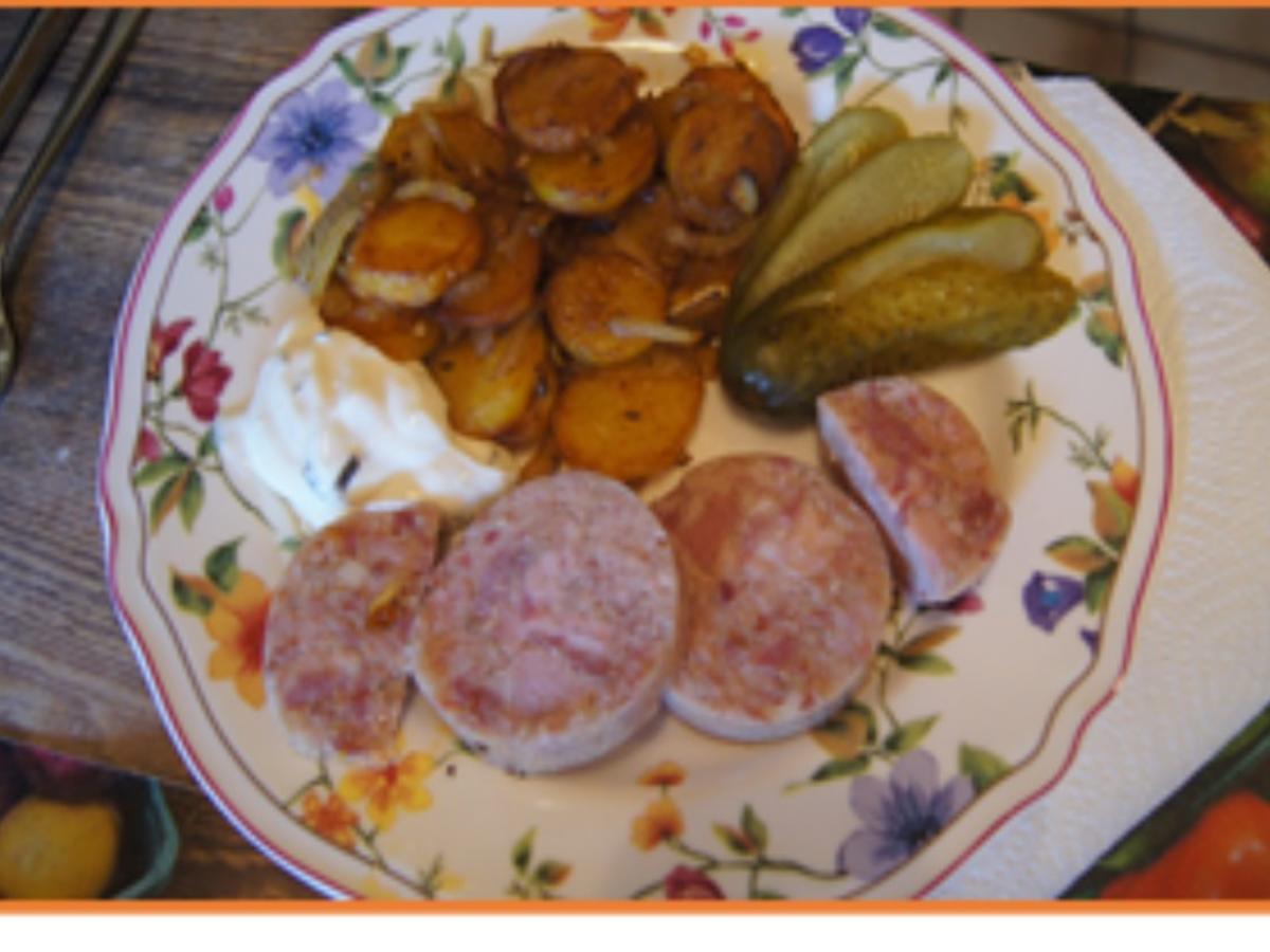 Herzhafte Bratkartoffeln mit Bauernsülze und Gewürzgurke - Rezept - Bild Nr. 12