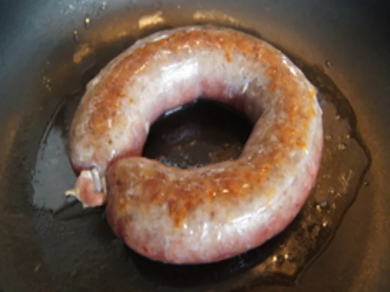 Schwartenwurst mit Buschbohnen und Kümmel-Drillingen - Rezept - Bild Nr. 5