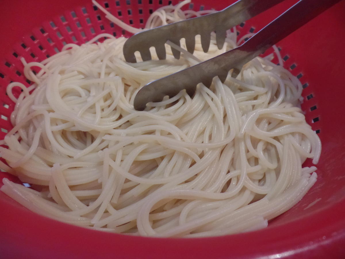Spaghetti mit Spinat-Pesto - Rezept - Bild Nr. 6