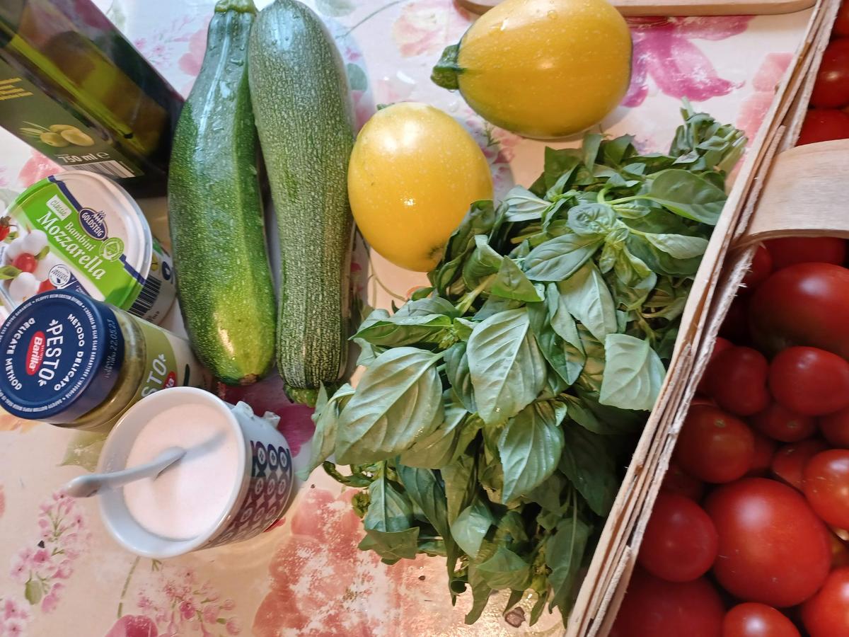 Zucchini alla Caprese kulinarische Weltreise 08/2022 - Rezept - Bild Nr. 5