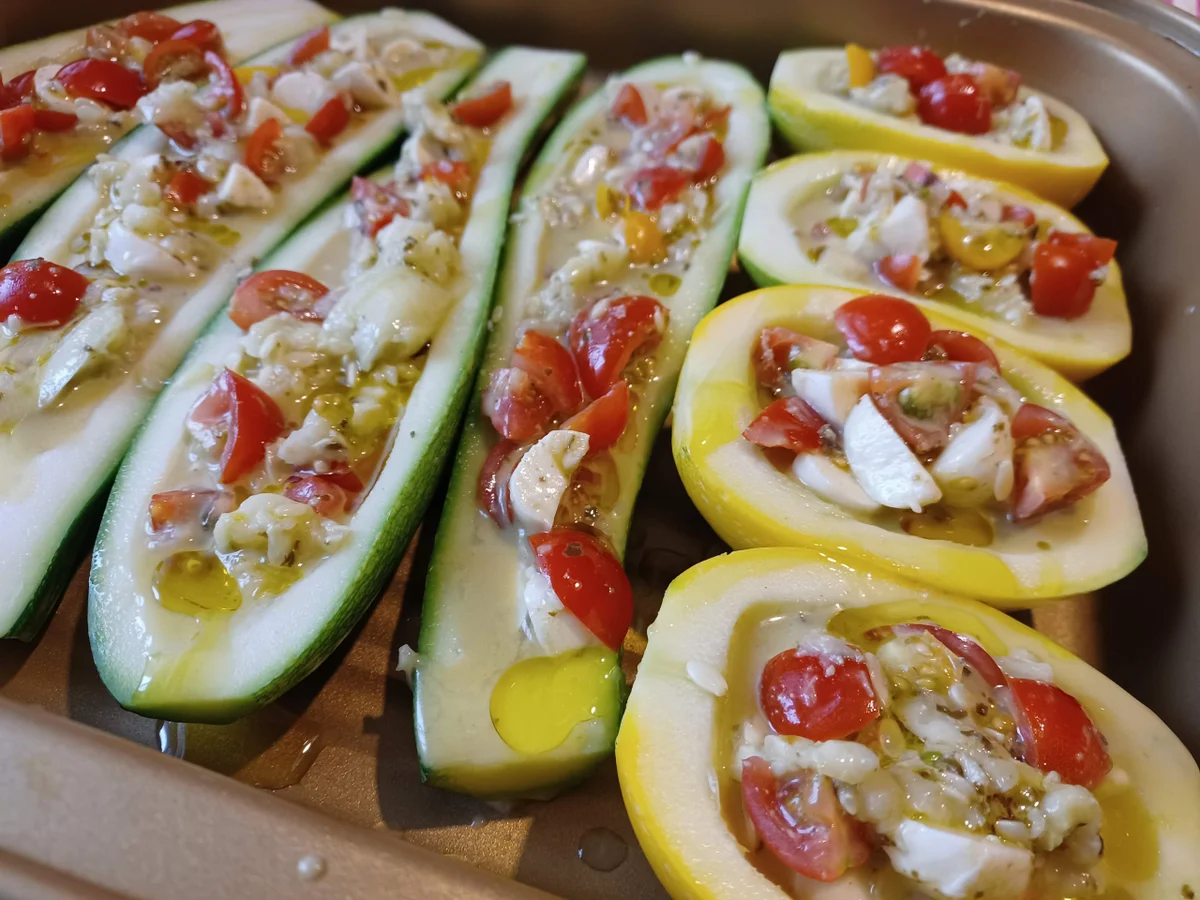 Zucchini alla Caprese kulinarische Weltreise 08/2022 - Rezept - Bild Nr. 12