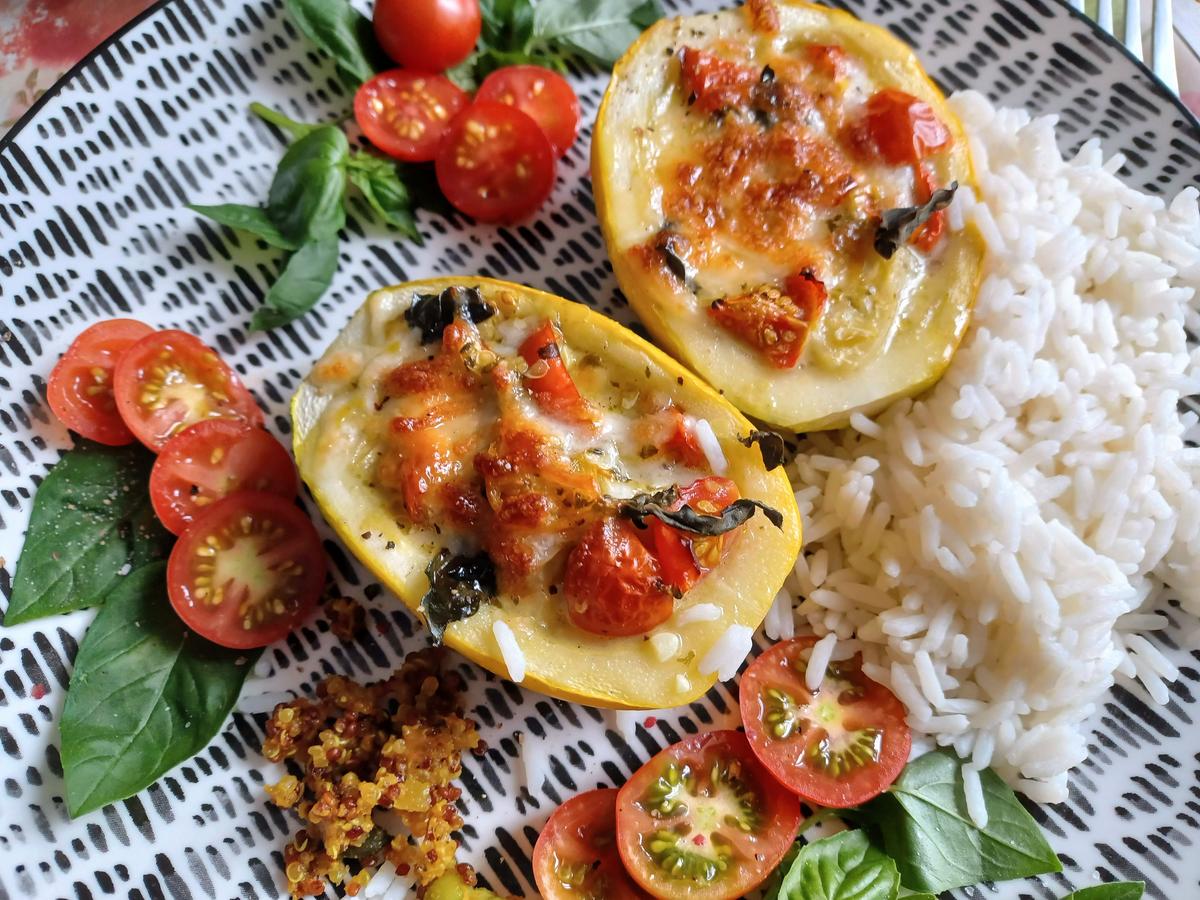 Zucchini alla Caprese kulinarische Weltreise 08/2022 - Rezept - Bild Nr. 16