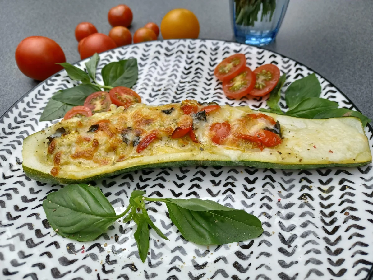 Zucchini alla Caprese kulinarische Weltreise 08/2022 - Rezept - Bild Nr. 17