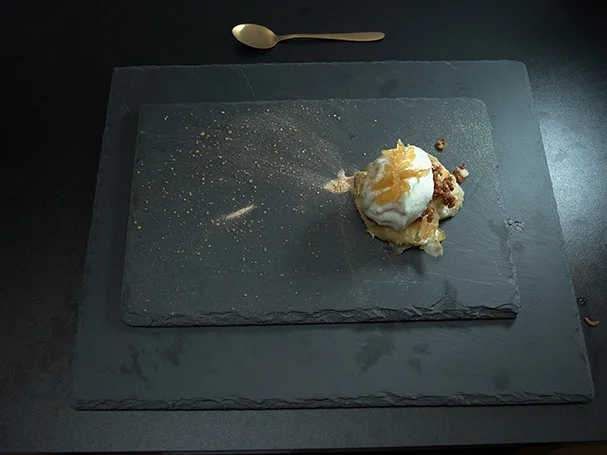 Apfeltarte mit Nusscrunch und Joghurteis - Rezept - Bild Nr. 2