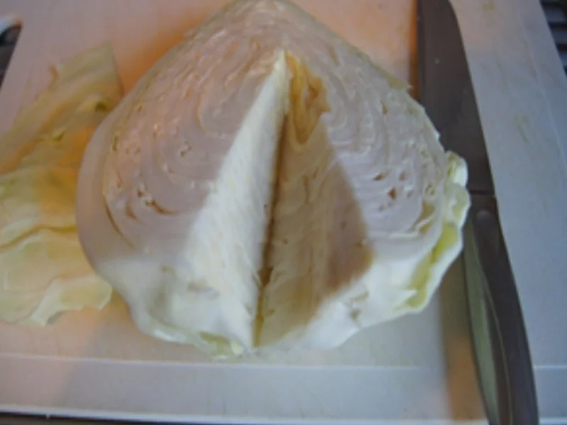 Gefüllte Riesenchampignons auf geschmorten Spitzkohl - Rezept - Bild Nr. 6