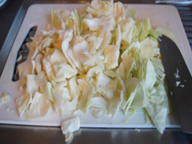 Gefüllte Riesenchampignons auf geschmorten Spitzkohl - Rezept - Bild Nr. 7