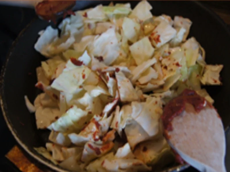 Gefüllte Riesenchampignons auf geschmorten Spitzkohl - Rezept - Bild Nr. 8