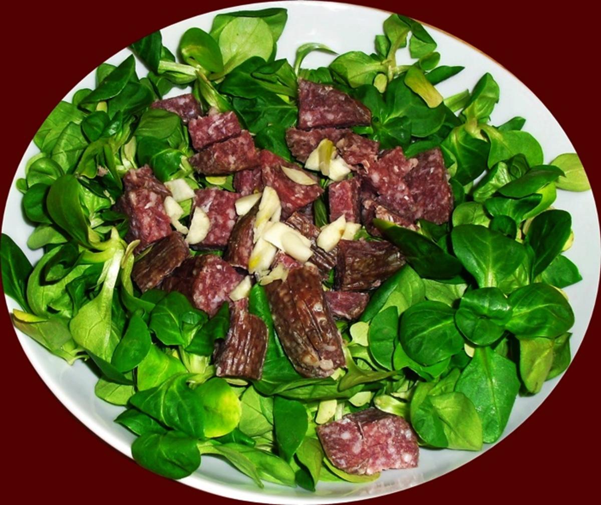 Feldsalat mit Salami, Käse und Ei - Rezept - Bild Nr. 4