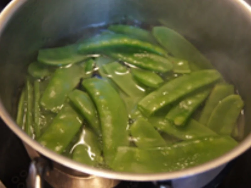 Rotes-Curry-Schlemmer-Filet mit Kaiserschoten und Möhren-Kartoffel-Stampf - Rezept - Bild Nr. 8