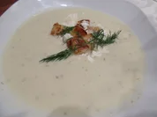 Rezept: Kalte Gurkensuppe mit Feta und Laugenbrรถtchen Croutons Bild Nr. 2 Kalte Gurkensuppe mit Feta und Laugenbrรถtchen Croutons - Rezept - Bild Nr. 2