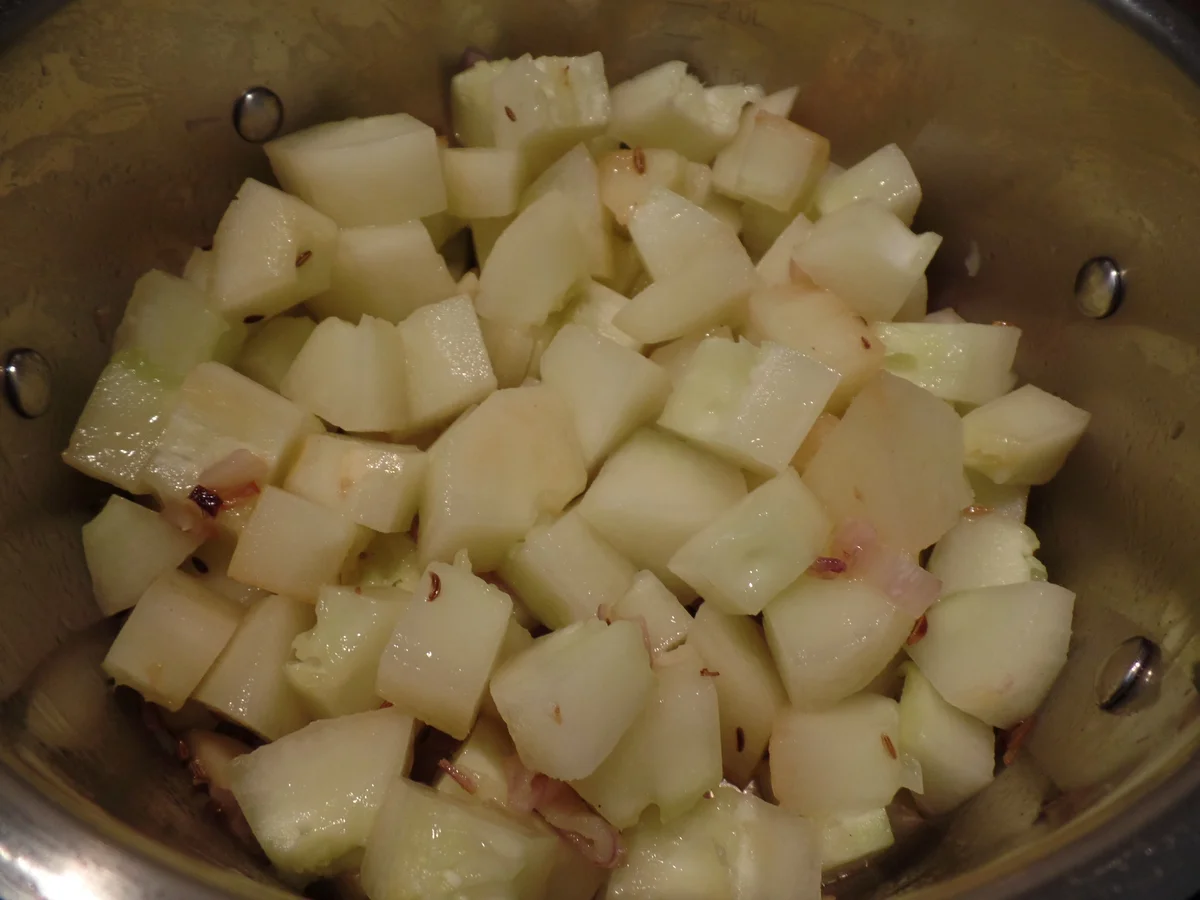 Kalte Gurkensuppe mit Feta und Laugenbrötchen Croutons - Rezept - Bild Nr. 6