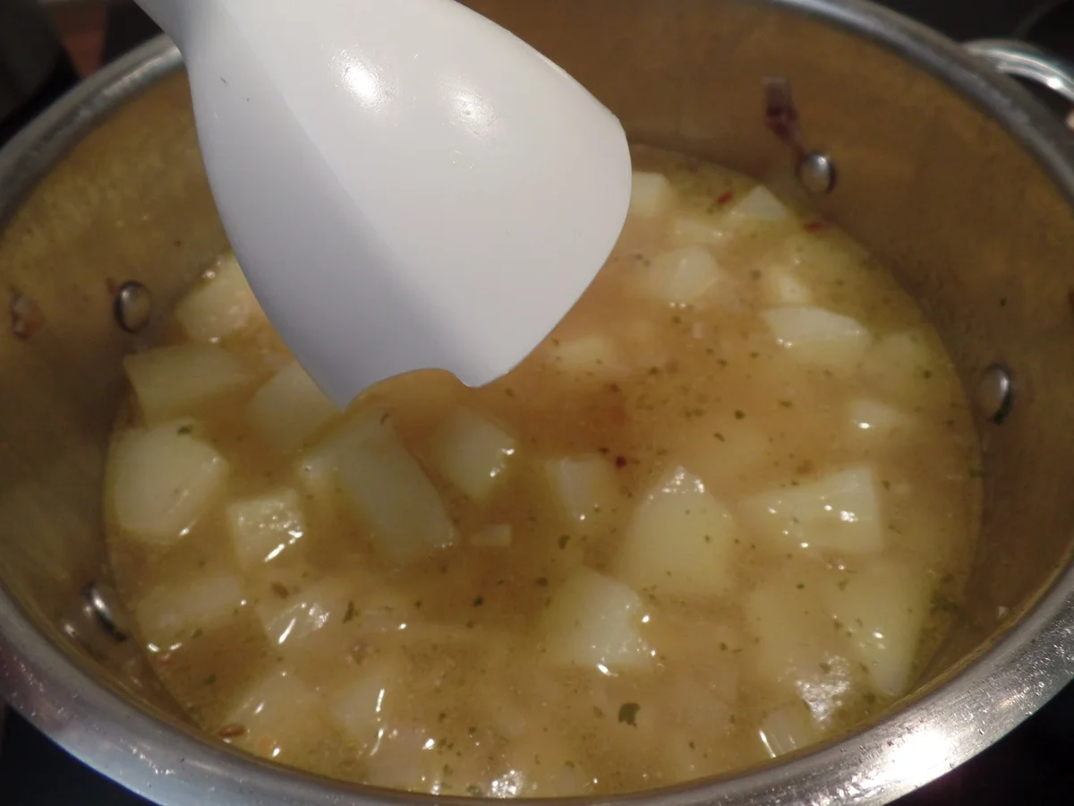 Kalte Gurkensuppe mit Feta und Laugenbrötchen Croutons - Rezept - Bild Nr. 9