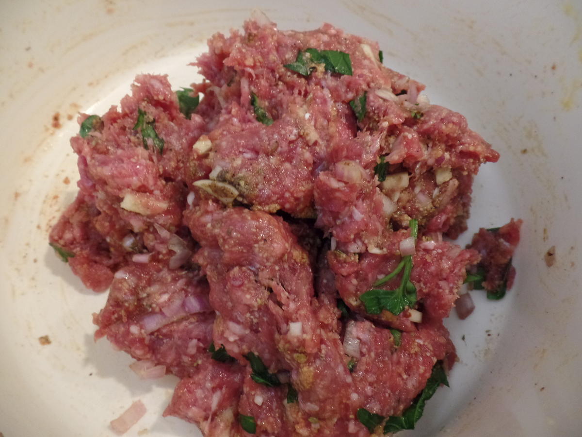 Bifteki mit Gemüsereis - Rezept - Bild Nr. 4
