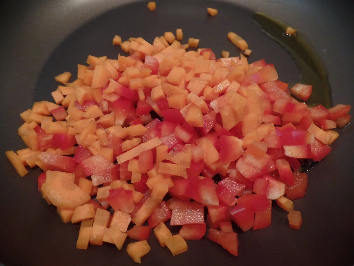 Bifteki mit Gemüsereis - Rezept - Bild Nr. 11