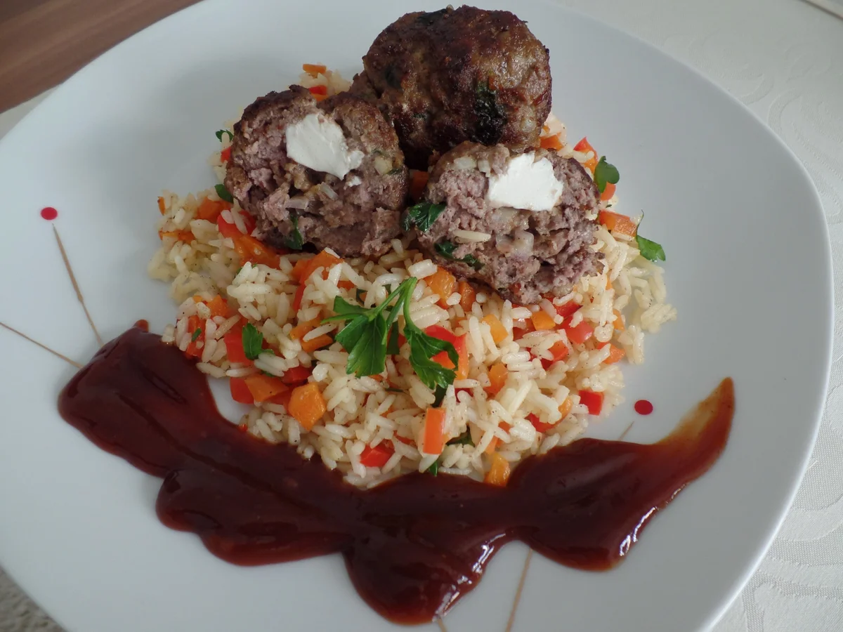 Bifteki mit Gemüsereis - Rezept - Bild Nr. 14