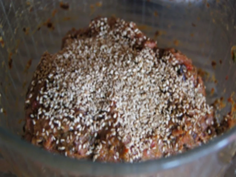 Pikante Hackbällchen mit süß-saurer-Pflaumensauce und Basmatireis - Rezept - Bild Nr. 8