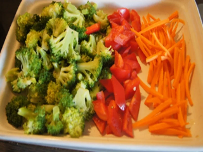 Asiatische Nudeln mit Schweinefilet und Gemüse - Rezept - Bild Nr. 8