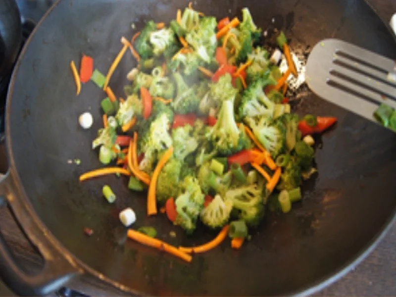 Asiatische Nudeln mit Schweinefilet und Gemüse - Rezept - Bild Nr. 14