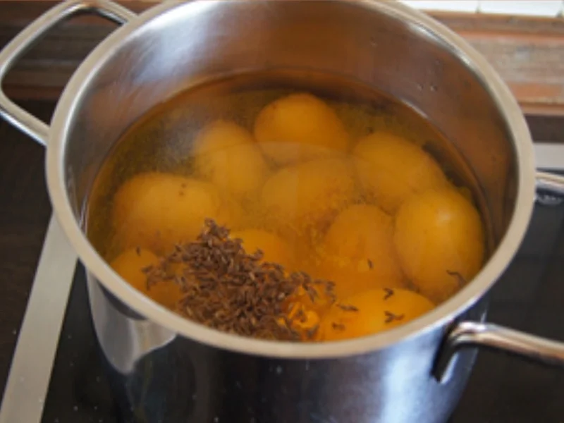 Pellkartoffel-Drillinge mit Chicken Curry und Eisbergsalat - Rezept - Bild Nr. 4