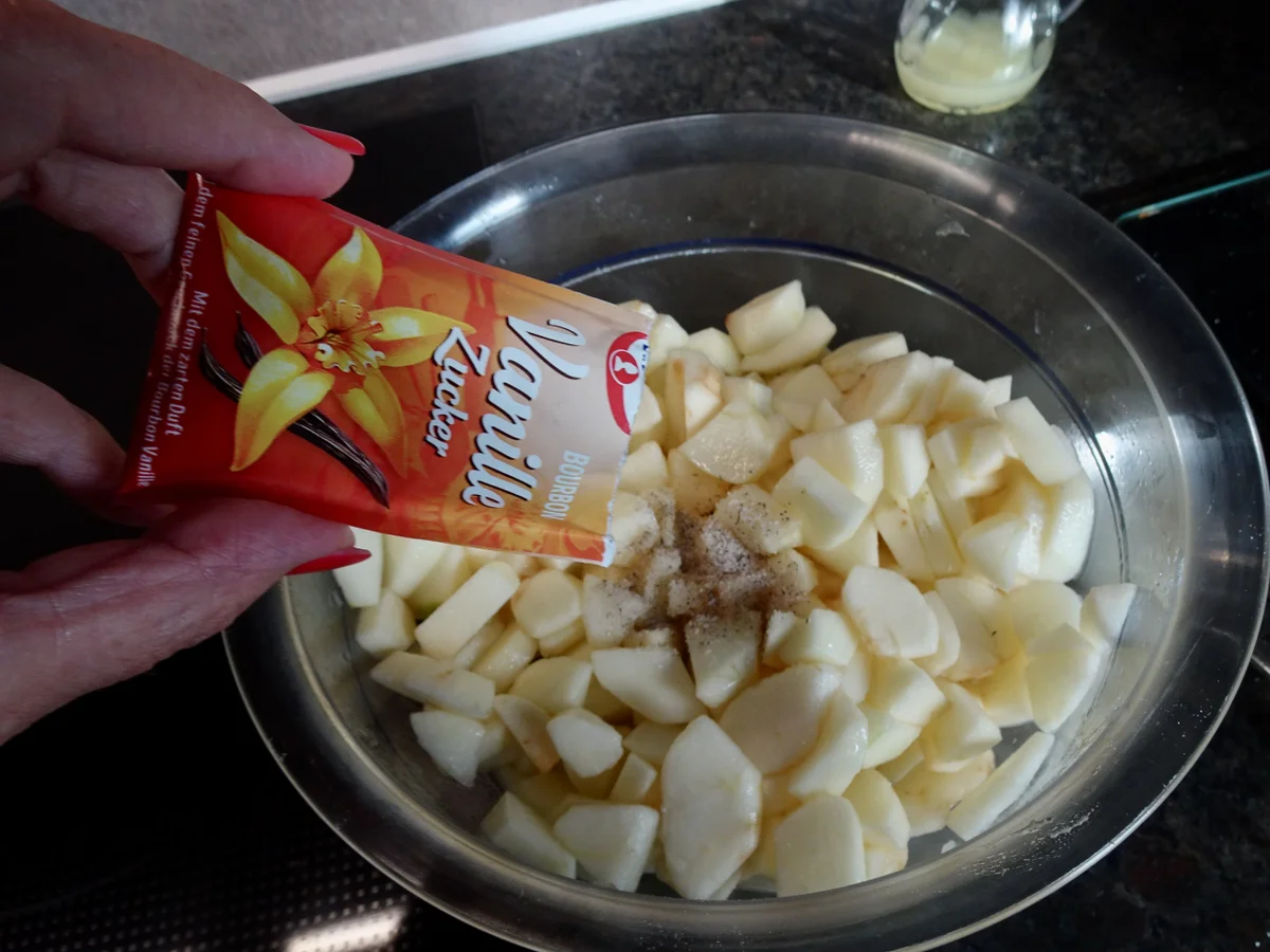 Rezept: Apfel - Mürbteig - Torte Bild Nr. 5 Apfel - Mürbteig - Torte - Rezept - Bild Nr. 5