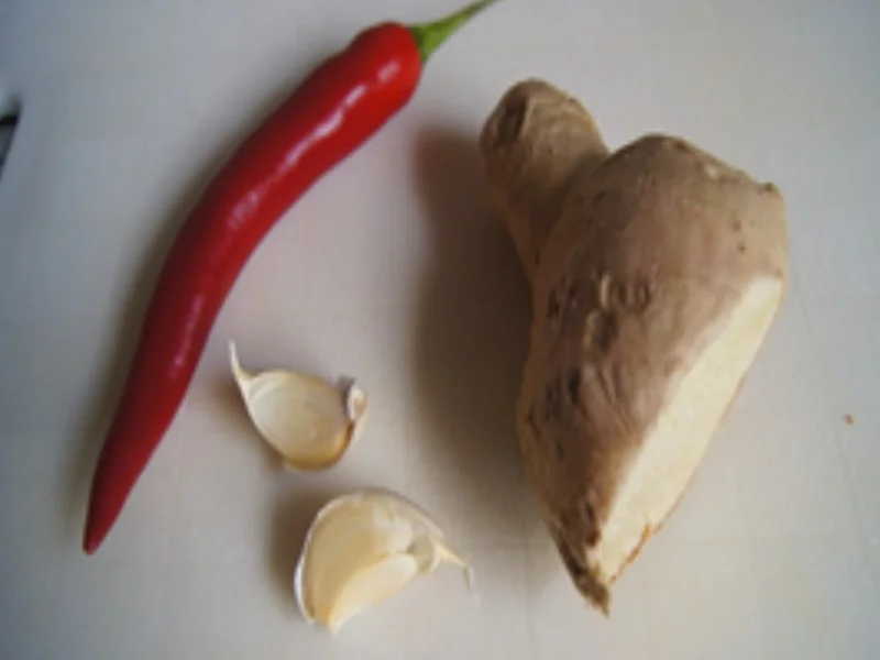 Thailändischer Schweinebauch mit Eier-Gemüse-Bratreis - Rezept - Bild Nr. 3