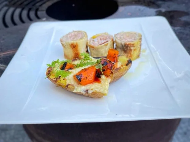 Gegrilltes Cordon Bleu mit gefüllter Kartoffel (Fürstin Gloria von Thurn und Taxis) - Rezept - Bild Nr. 2