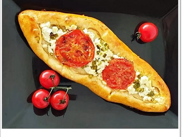 Rezept: Pide - Türkische Pizza Bild Nr. 2 Pide - Türkische Pizza - Rezept - Bild Nr. 2