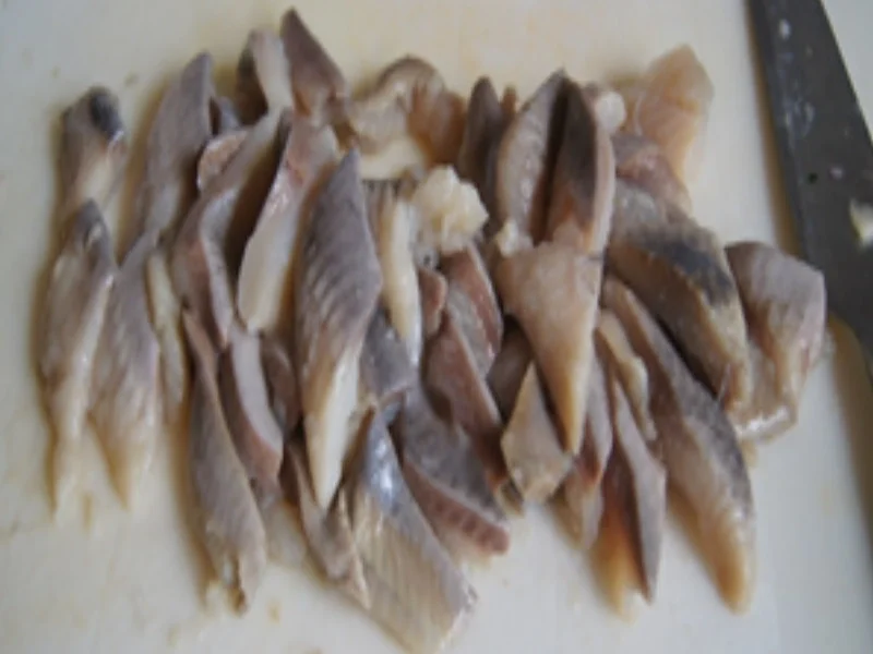 Matjesfilet-Salat mit Kümmel-Drillingen - Rezept - Bild Nr. 16045