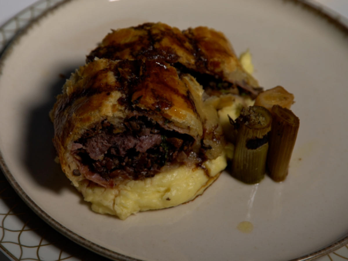 Rehrücken Wellington und getrüffeltes Karoffelpüree mit ...