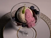 Eis von der gerösteten Banane mit Brownie und Salzkaramell - Rezept - Bild Nr. 16044