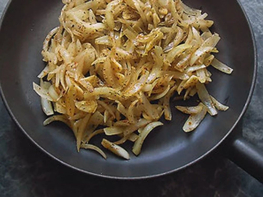 Rezept: Pfannengyros von der Schweinelende, Tzaziki und griechischer Salat Bild Nr. 16049 Pfannengyros von der Schweinelende, Tzaziki und griechischer Salat - Rezept - Bild Nr. 16049