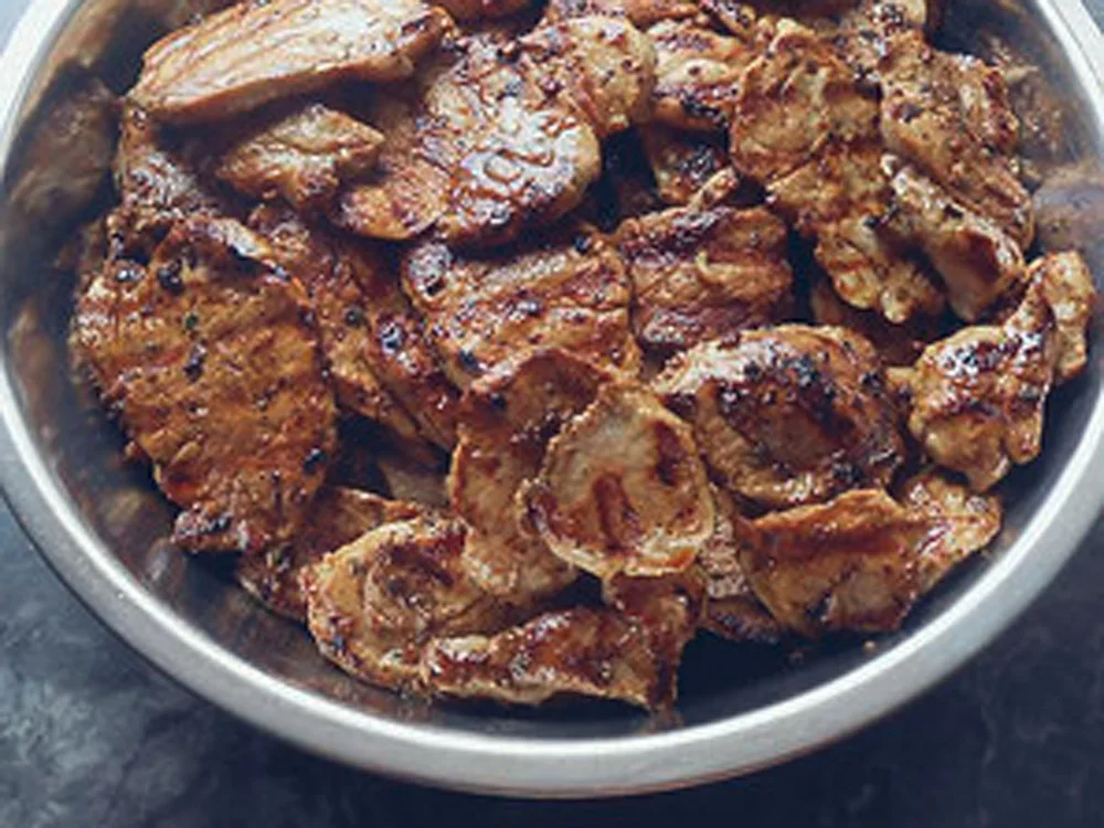 Rezept: Pfannengyros von der Schweinelende, Tzaziki und griechischer Salat Bild Nr. 16051 Pfannengyros von der Schweinelende, Tzaziki und griechischer Salat - Rezept - Bild Nr. 16051