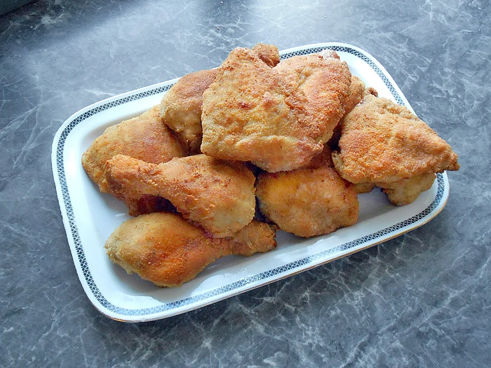 Rezept: Steirisches Backhendl mit Gurken-Kartoffelsalat Bild Nr. 16051 Steirisches Backhendl mit Gurken-Kartoffelsalat - Rezept - Bild Nr. 16051