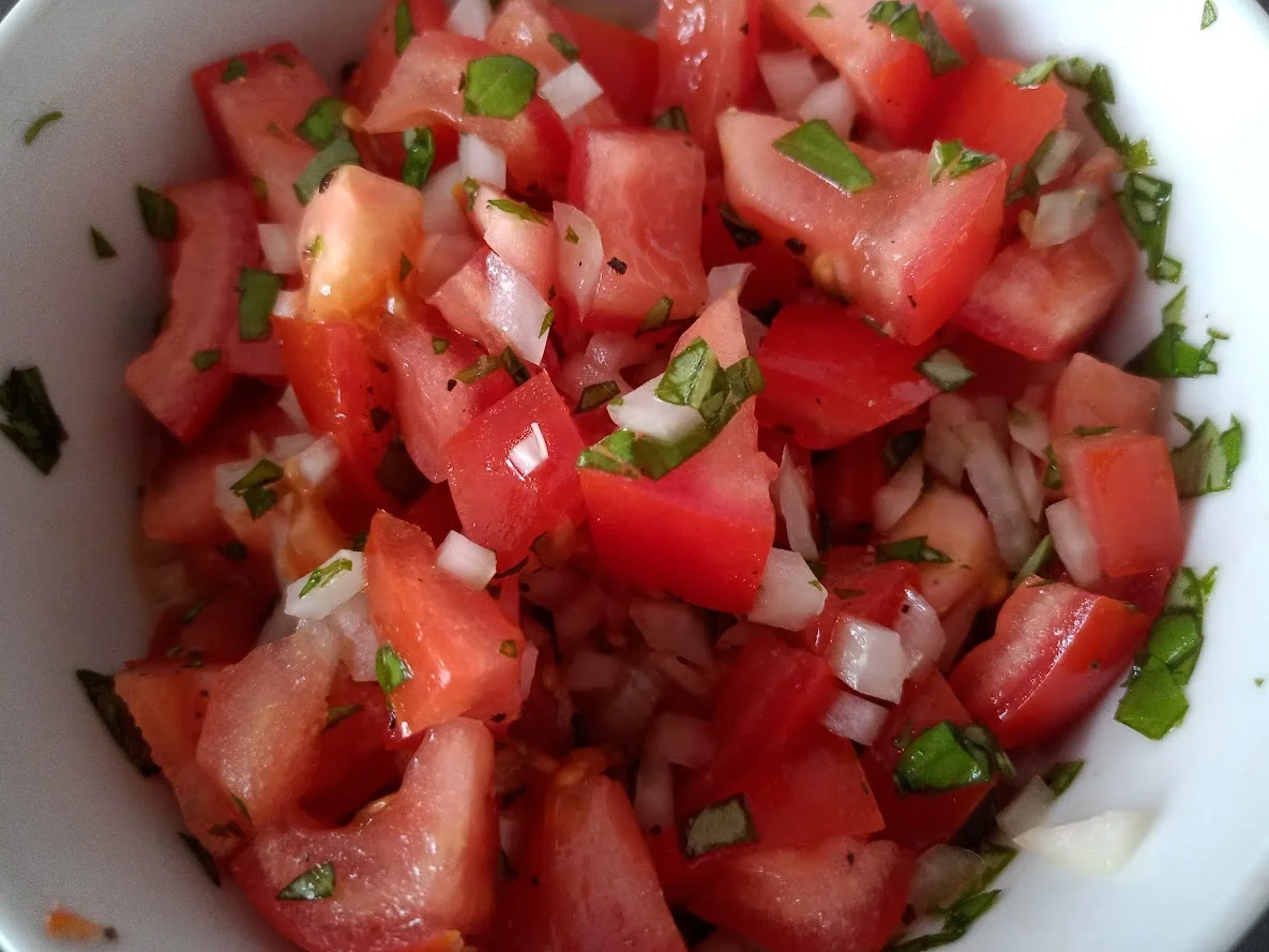 Rezept: Tomaten-Basilikum-Hähnchen mit Ofengemüse Bild Nr. 9 Tomaten-Basilikum-Hähnchen mit Ofengemüse - Rezept - Bild Nr. 9