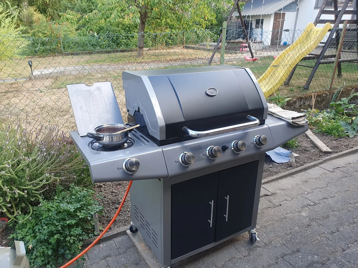 Gegrillte Rosmarinkartoffeln mit Rindersteak, Rotweinschalotten und gedünsteten Karotten - Rezept - Bild Nr. 16050