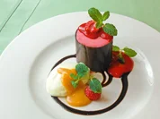 Himbeermousse im Schokoladenmantel - Rezept - Bild Nr. 16059